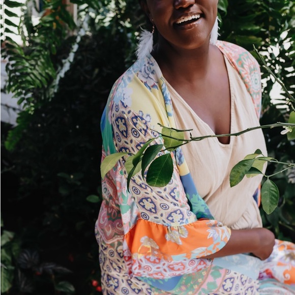 Splendor Kimono made in Guatemala - $92 - Picture 9 of 11